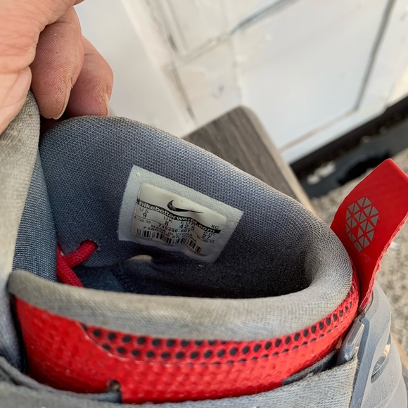 Nike - Picture 2 of 7